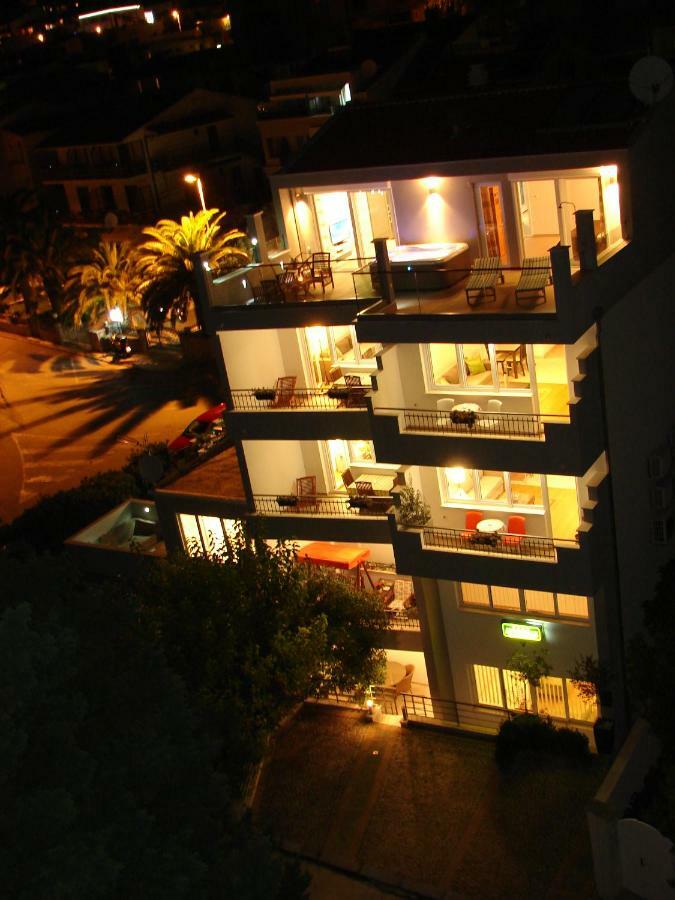 App Lux F Apartamento *